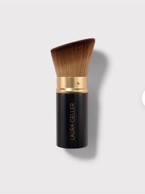 Laura Geller Angled Retractable Kabuki Brush